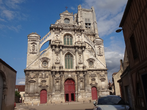 サン＝ピエール・アン・ヴァレ教会