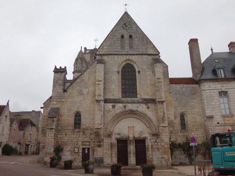 サン＝プリ＝エ＝サン＝コ教会ファサード