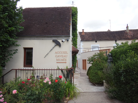 ブドウとコルクスクリュー博物館受付