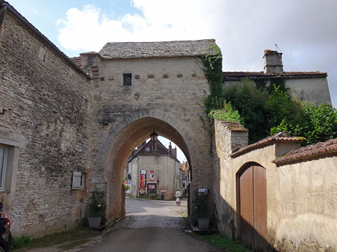 ノワイエ＝シュル＝スランの入口