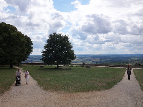 大聖堂後ろの公園