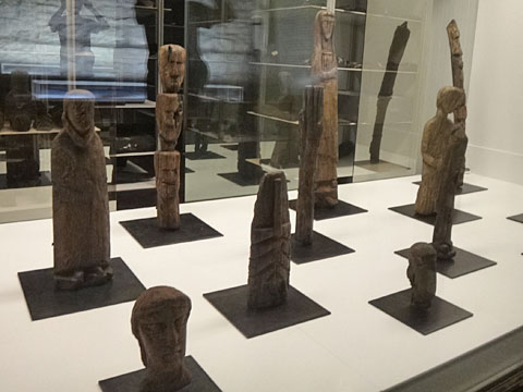 紀元前後の木彫り