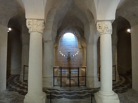 サン・ベニーニュの墓所