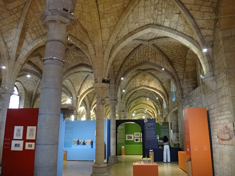 考古学博物館１階入口