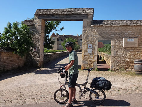 シャトーの入口に到着