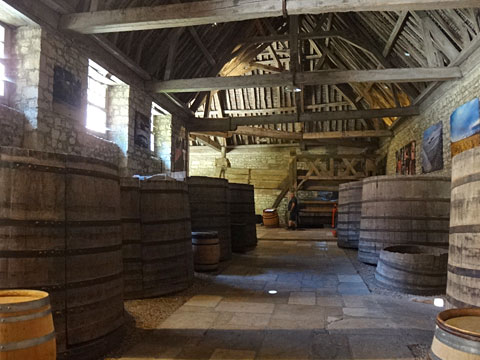 ブドウ液の樽発酵