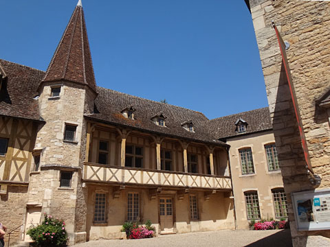 ワイン博物館の中庭