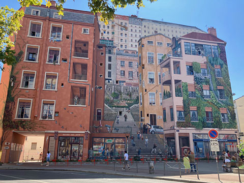 『カニュの壁』