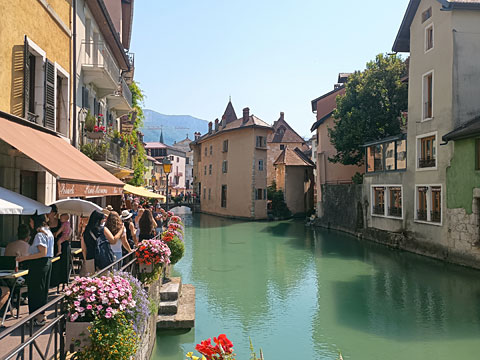 ティウ川とパレ・ド・リル