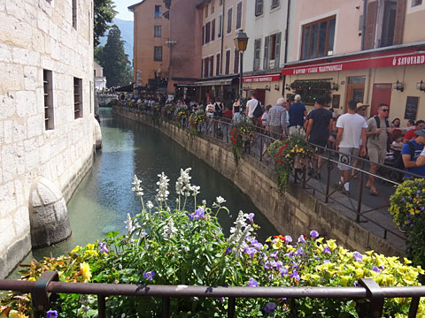 パレ・ド・リルの南側