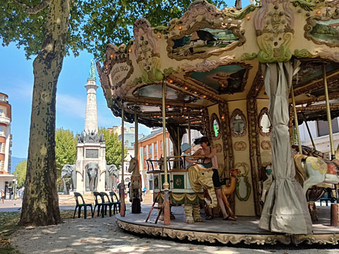 メリーゴーランド