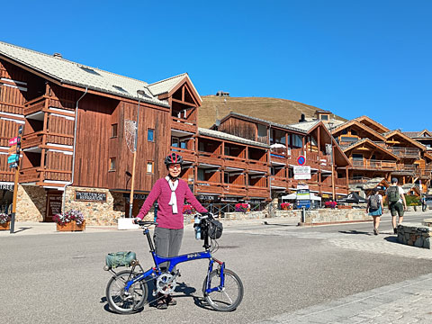 コニェ広場の北側