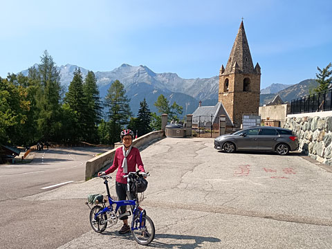 7番カーブのサン・フェレオル教会