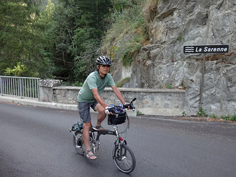 サレンヌ川を渡る