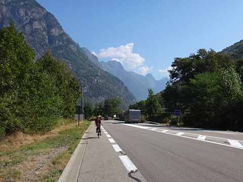 ドアザン道路に合流