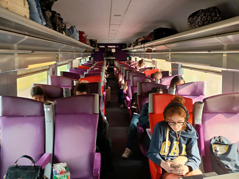 セカンドクラスの車両