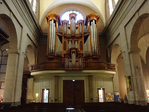 パイプオルガン